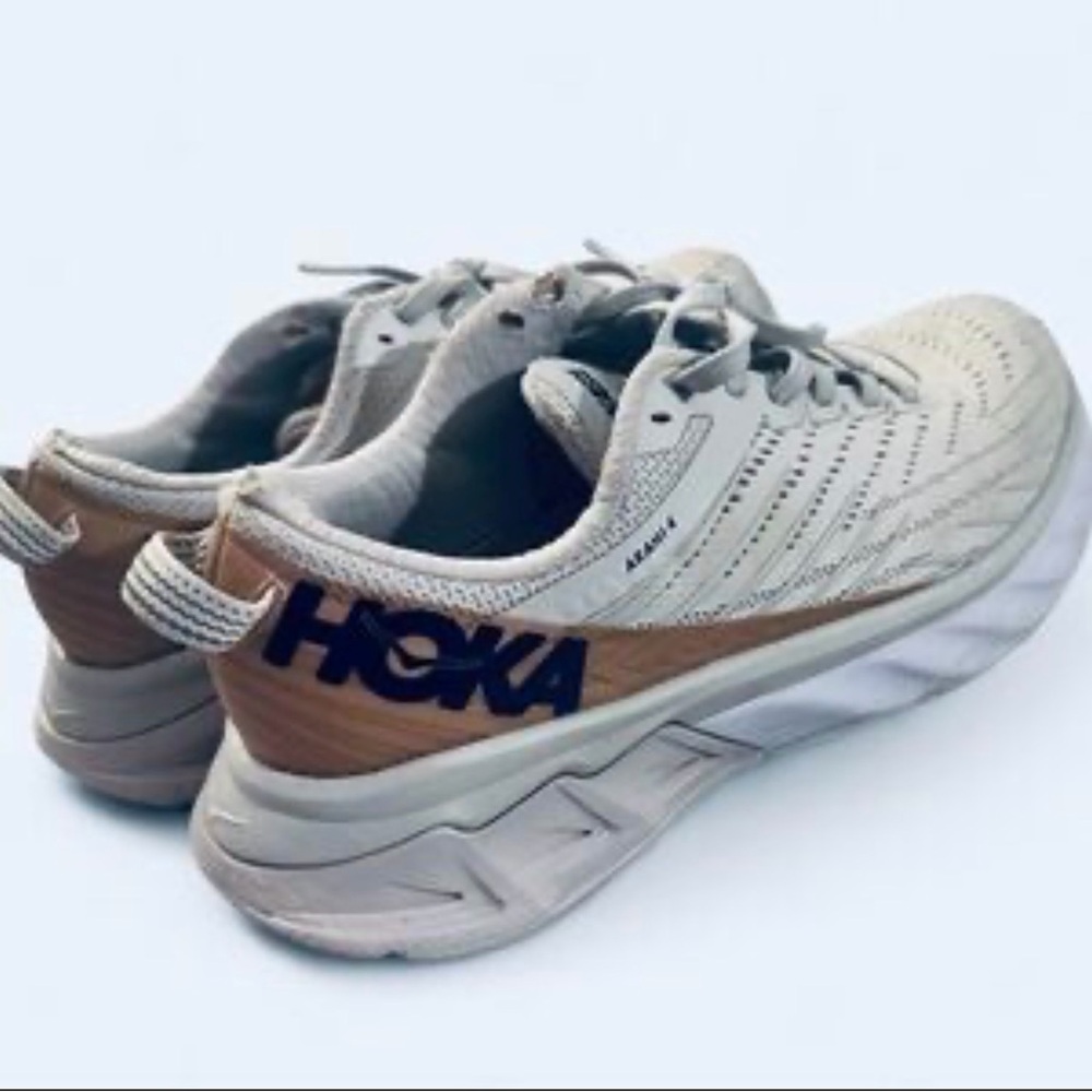 Hoka One One Arahi 4 Running Shoes (Nimbus Cloud/Lunar Rock)